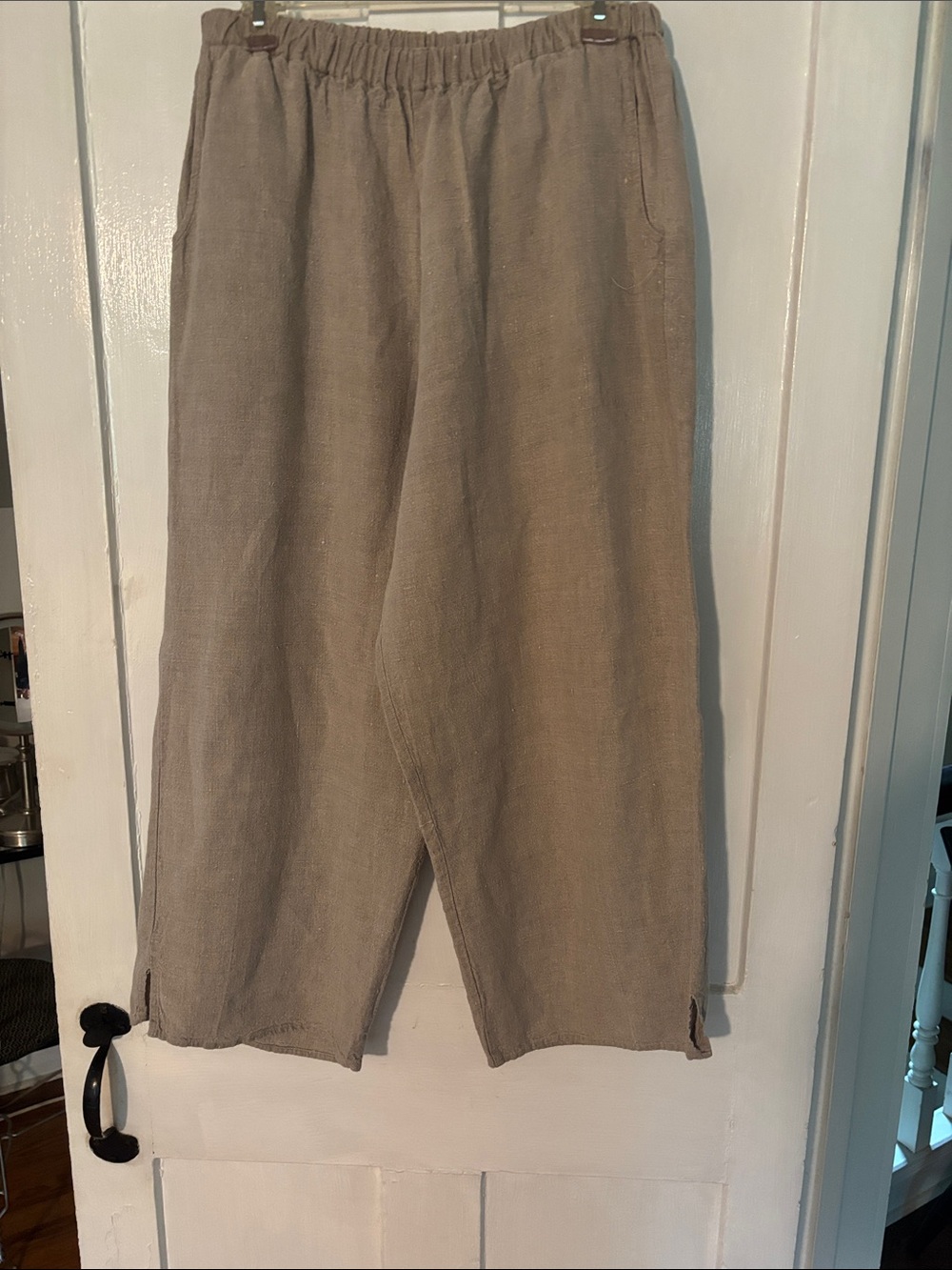 Flax Linen Cropped Elastic-Waist Pants — Taupe